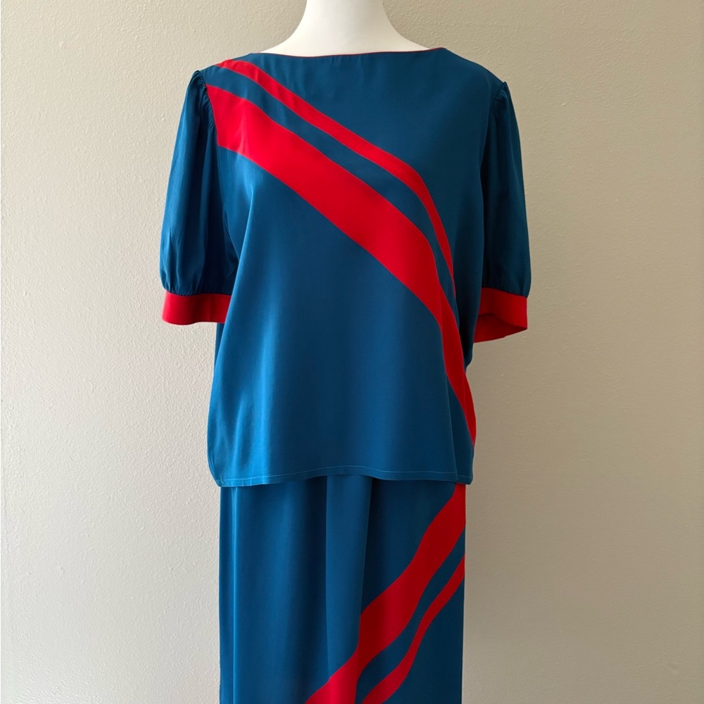 Vintage “Going Places” byPat Argenti Blue and Red Silk Women's Skirt Set
